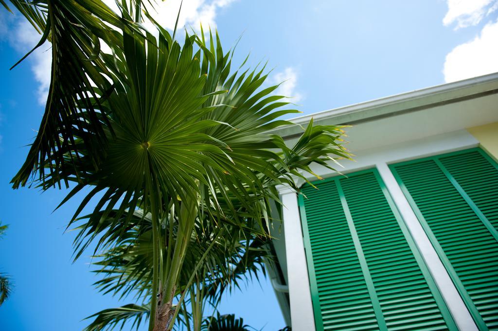 Almond Tree Inn - Adults Only Key West Bagian luar foto